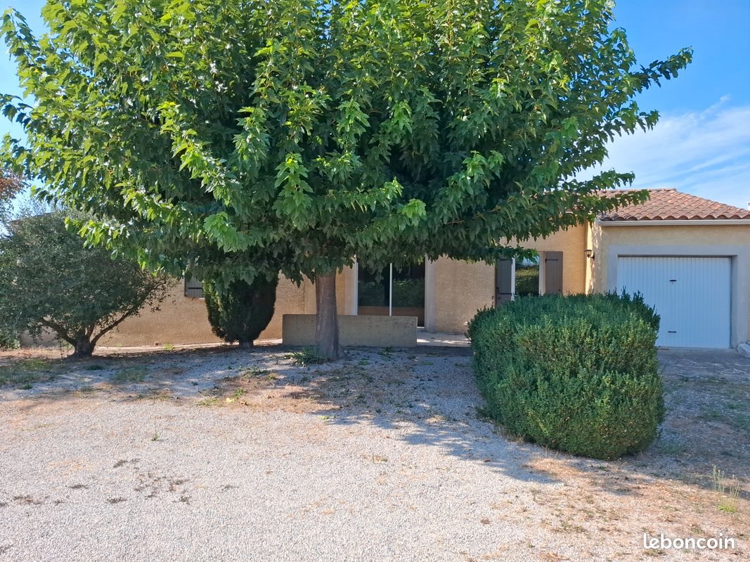 Maison à vendre, 101m², Mollégès