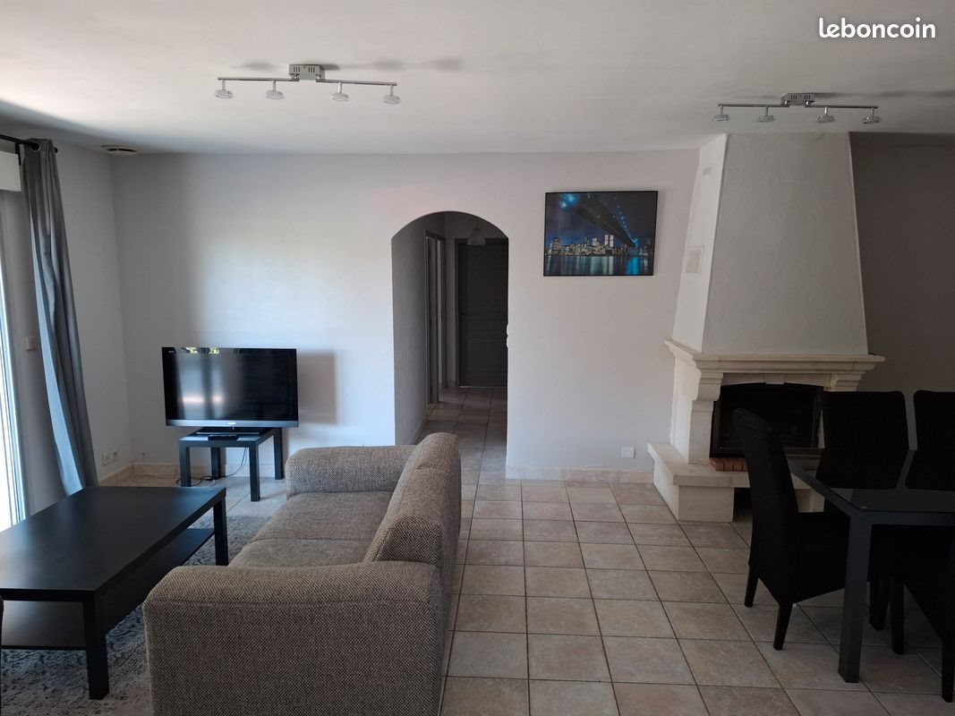 Maison à vendre, 101m², Mollégès