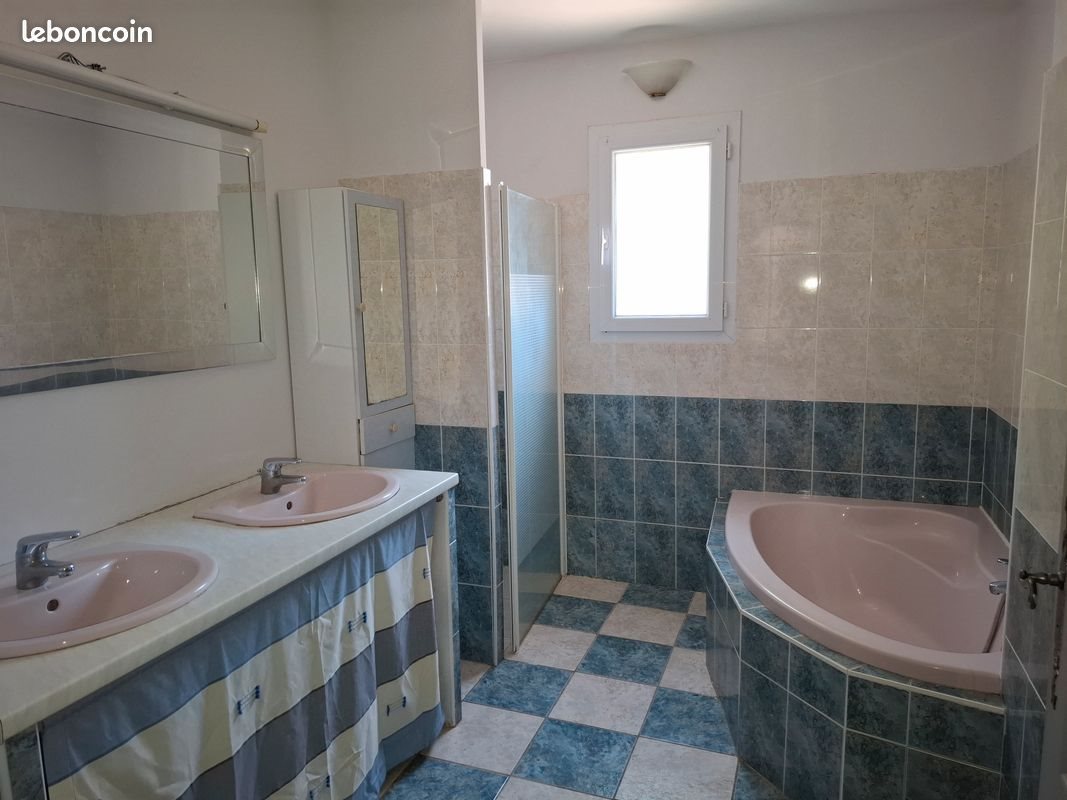 Maison à vendre, 101m², Mollégès