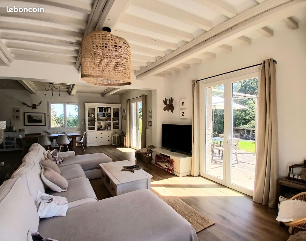 Maison à vendre, 230m², Carantilly