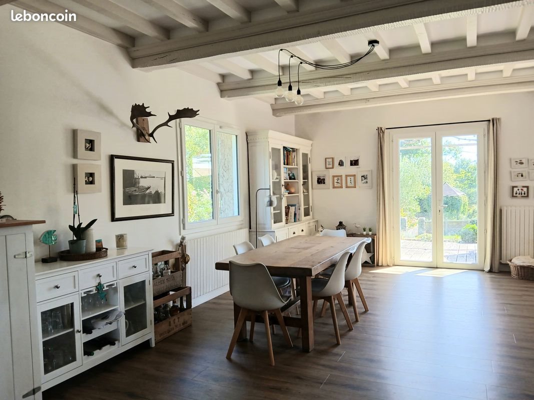 Maison à vendre, 230m², Carantilly