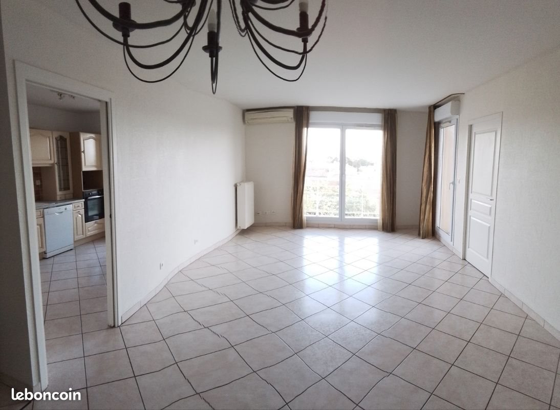 Appartement à louer, 95m², Meximieux
