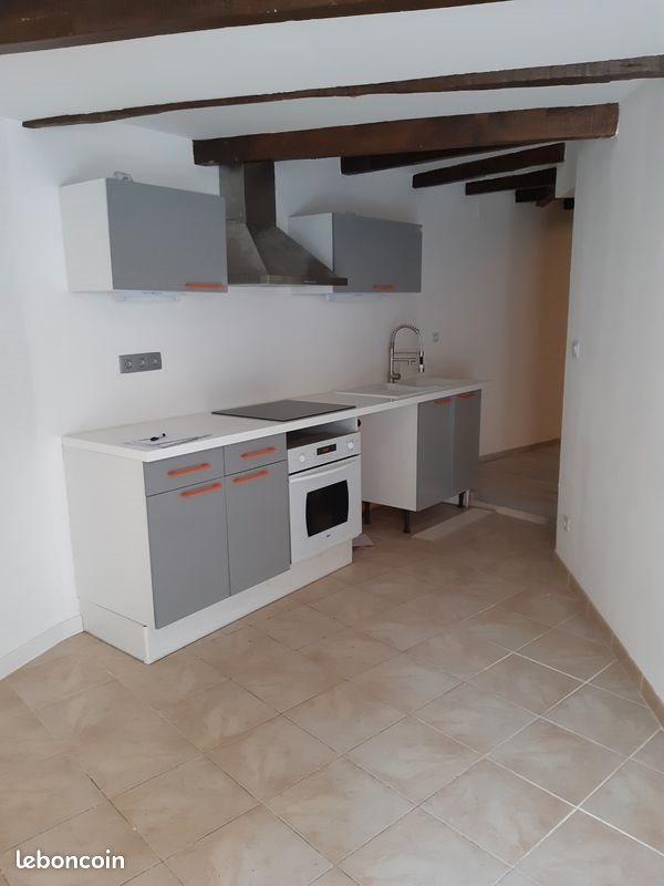 Maison à louer, 70m², Rignac