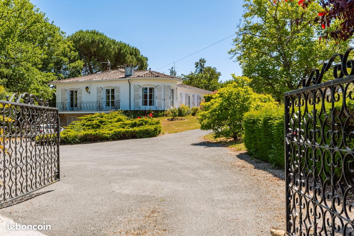 Maison à vendre, 195m², Saint-Même-les-Carrières