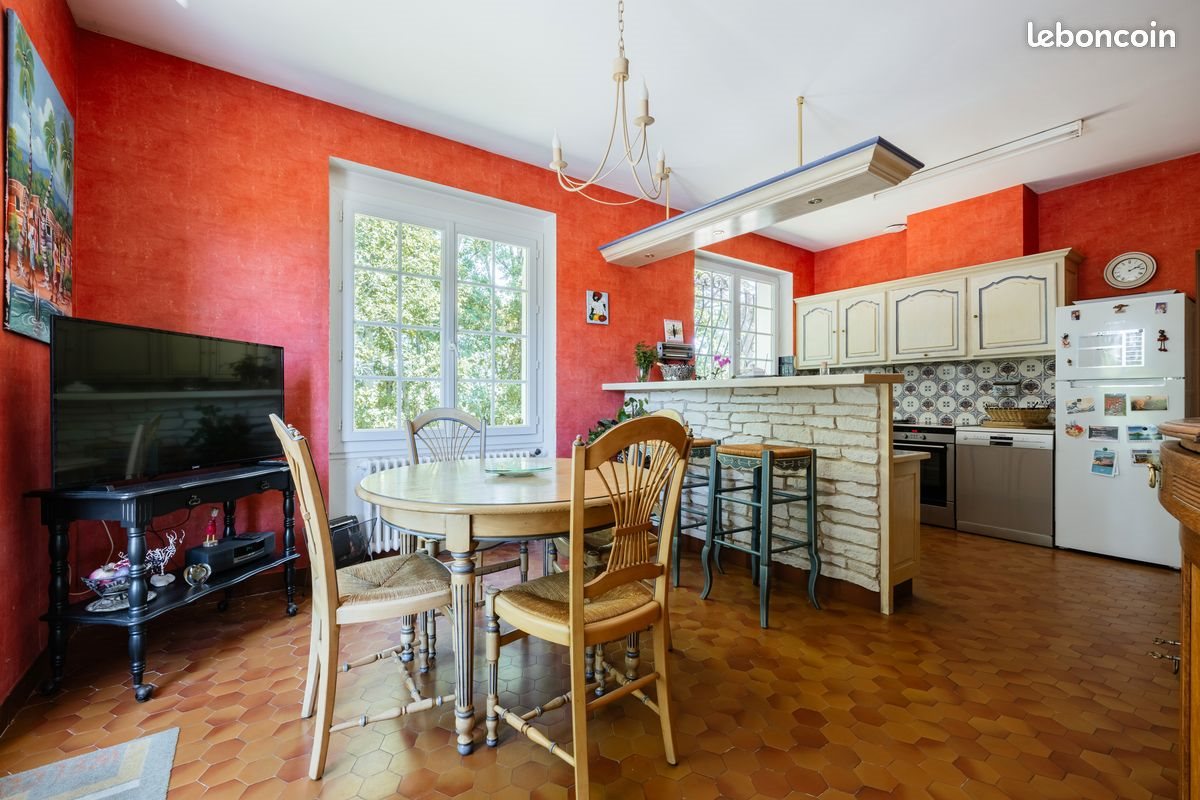 Maison à vendre, 195m², Saint-Même-les-Carrières