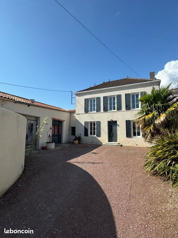 Maison à vendre, 198m², Nieul-sur-Mer