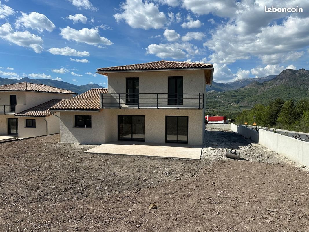 Maison à louer, 130m², La Saulce