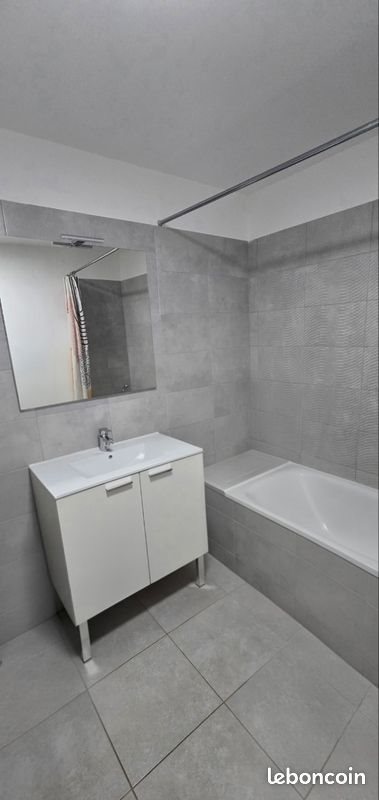 Appartement à louer, 42m², Saint-Martin-de-Crau