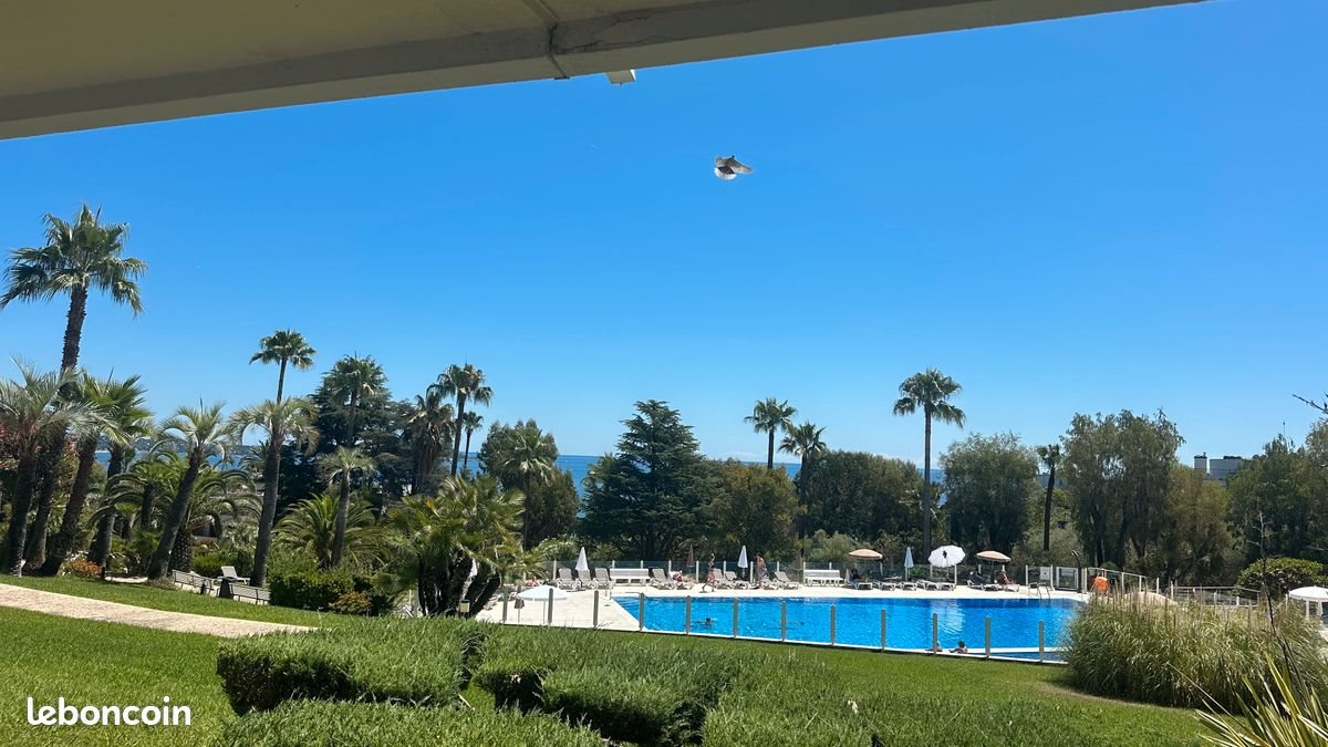Appartement à louer, 22m², Vallauris