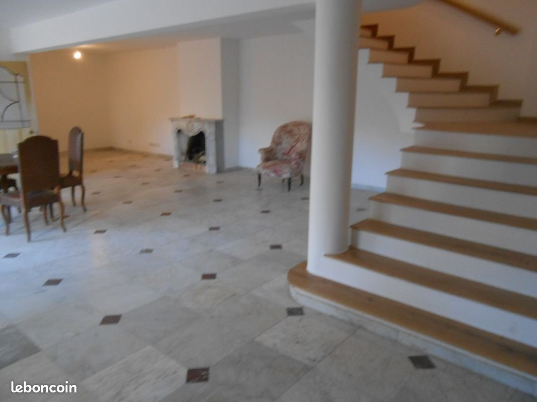 Maison à vendre, 197m², La Crau