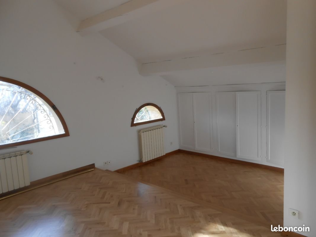 Maison à vendre, 197m², La Crau