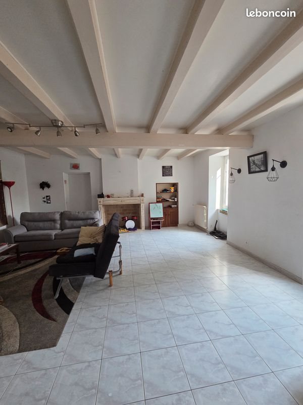 Maison à vendre, 145m², Vérines