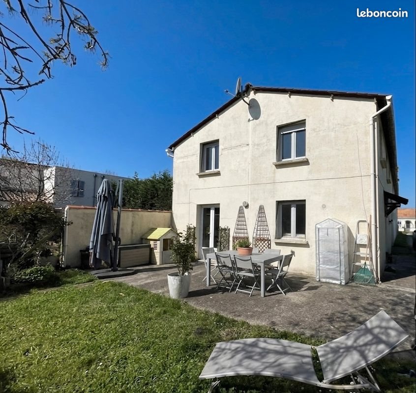 Maison à louer, 80m², Rochefort
