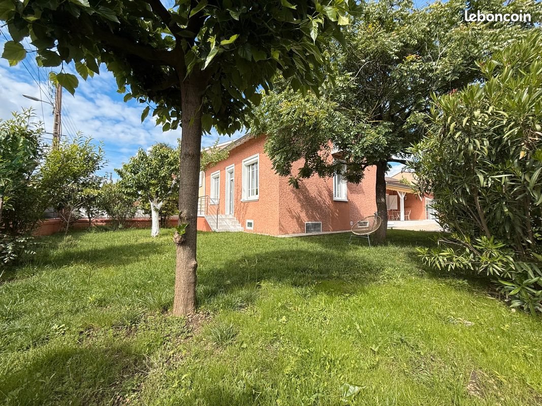 Maison à louer, 180m², Vénissieux