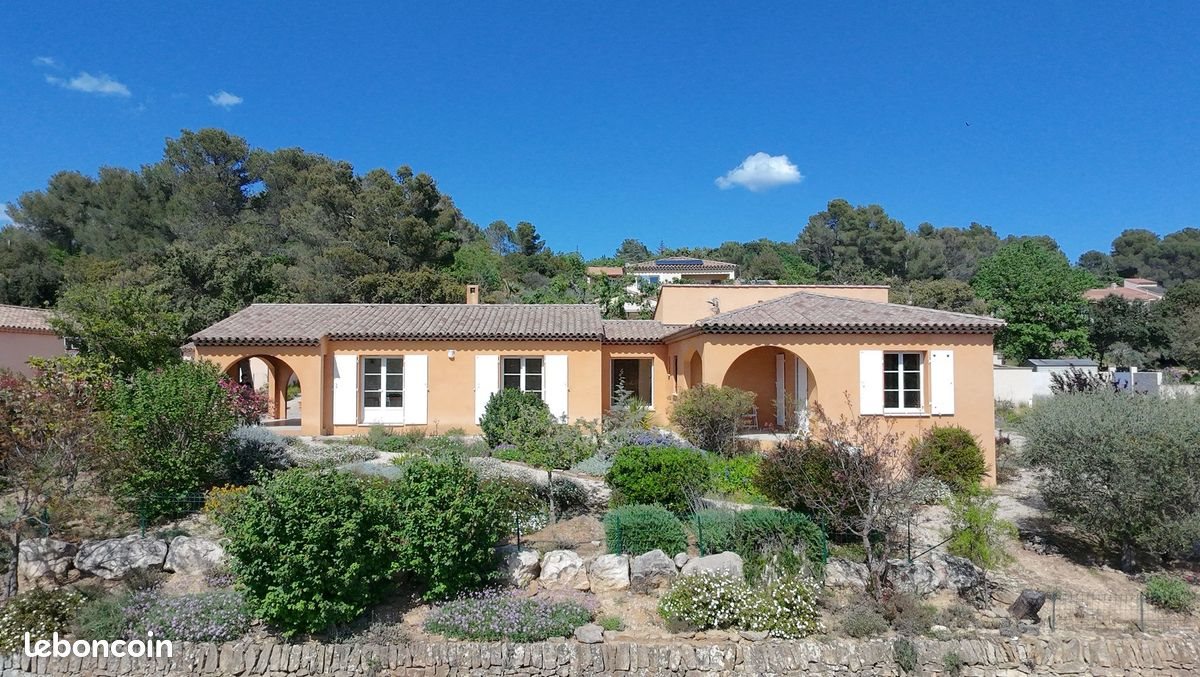 Maison à vendre, 146m², Pourrières