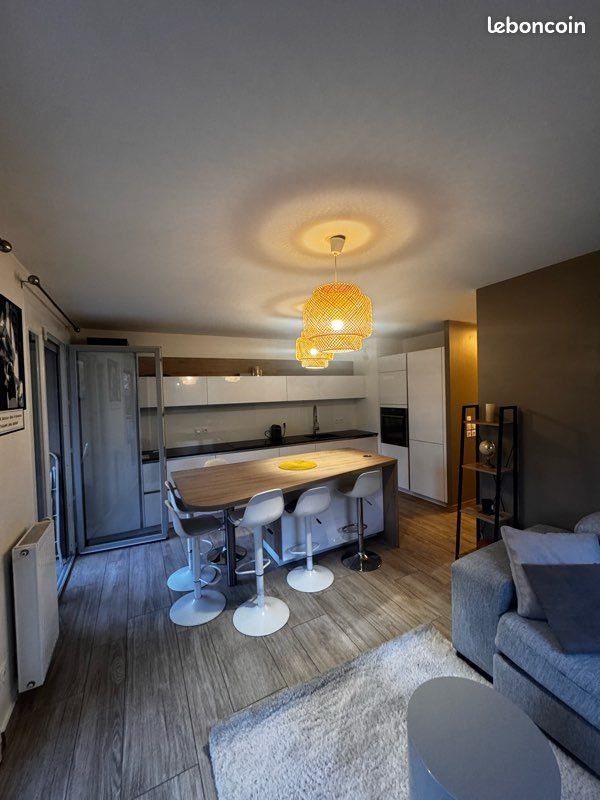 Appartement à louer, 60m², Saint-Julien-en-Genevois