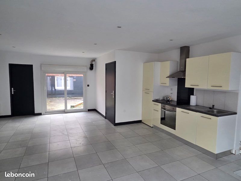 Appartement à louer, 70m², Saint-Sylvestre-Cappel
