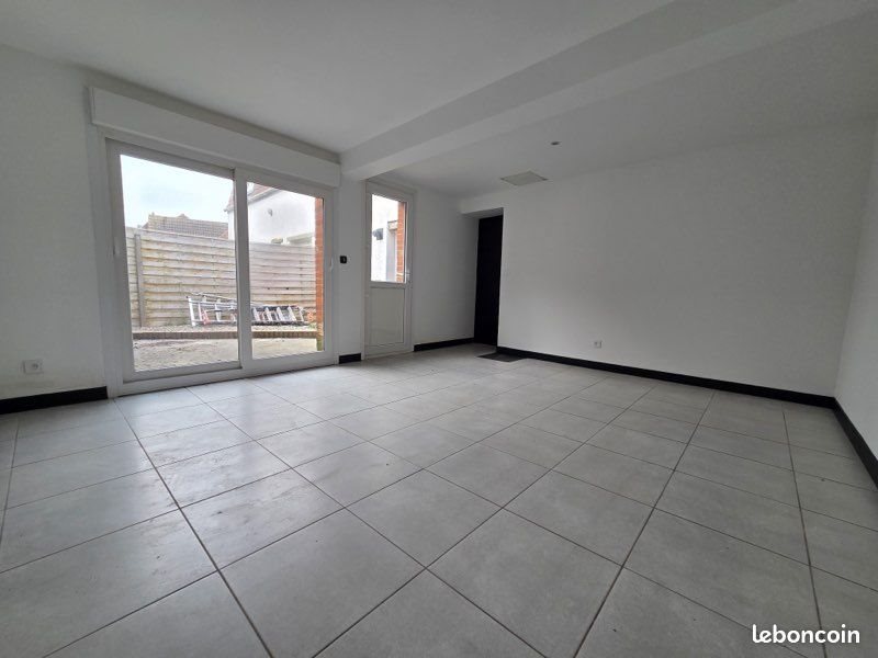 Appartement à louer, 70m², Saint-Sylvestre-Cappel