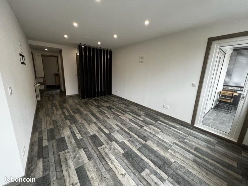 Appartement à louer, 70m², Billère
