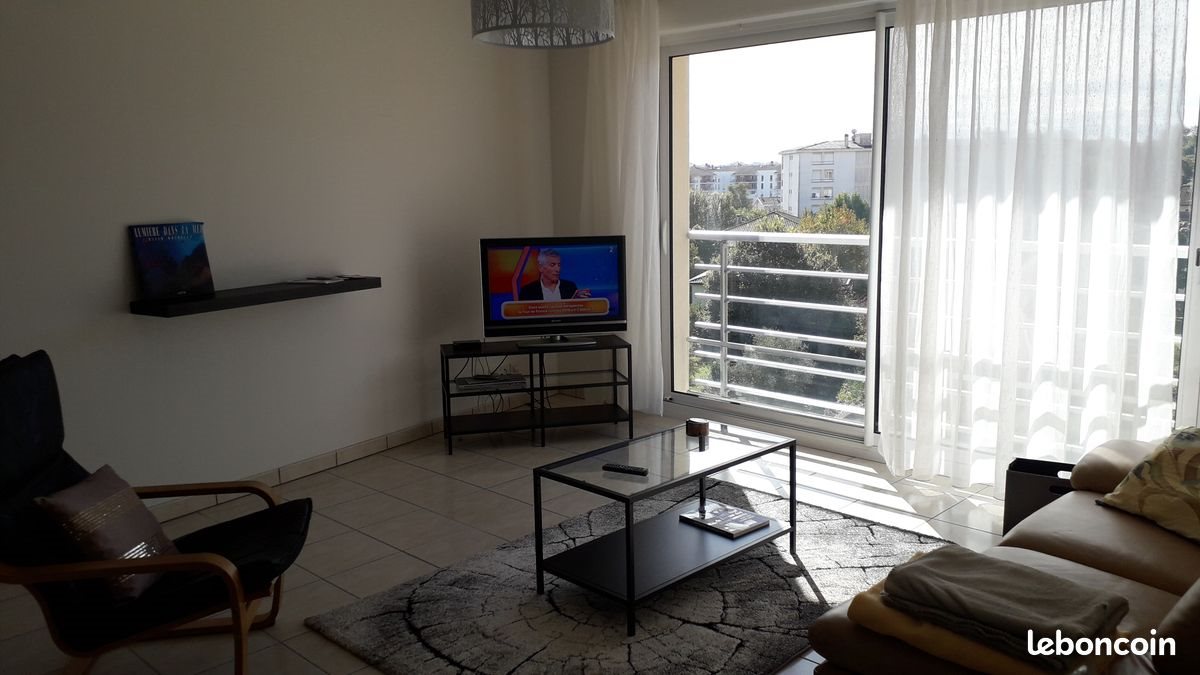 Appartement à louer, 69m², Dax