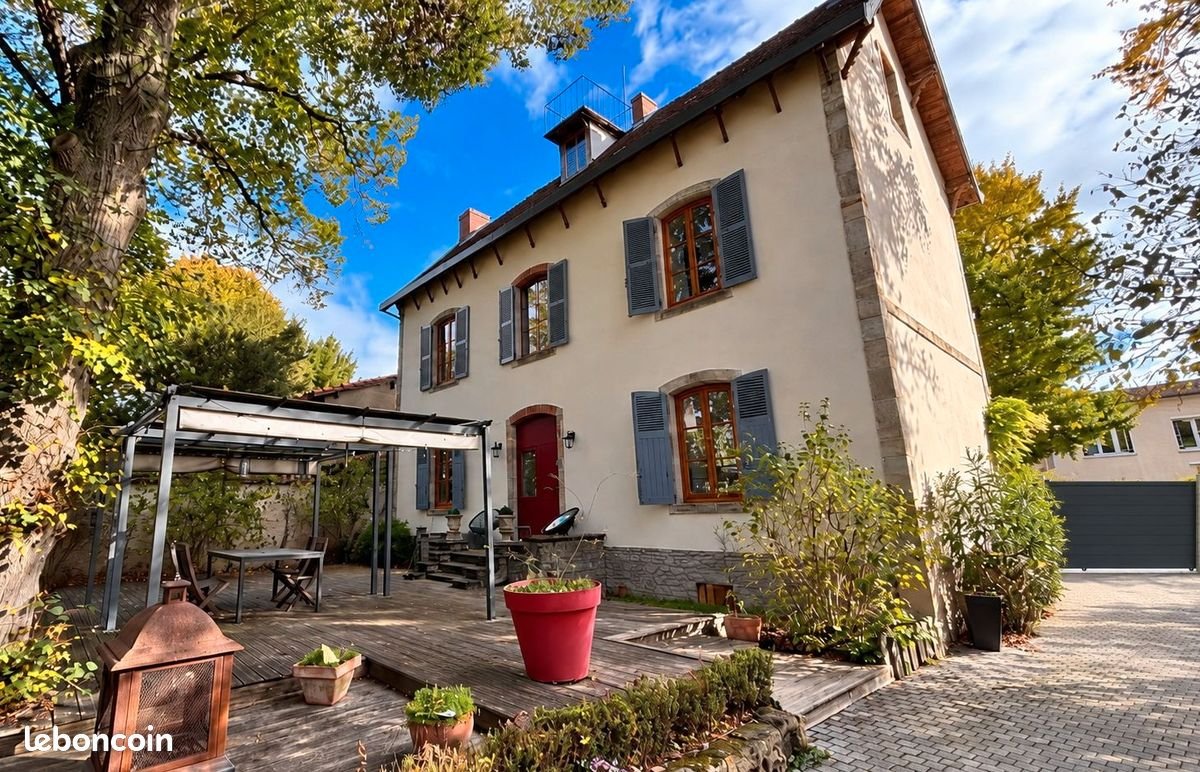 Maison à vendre, 296m², Lezoux