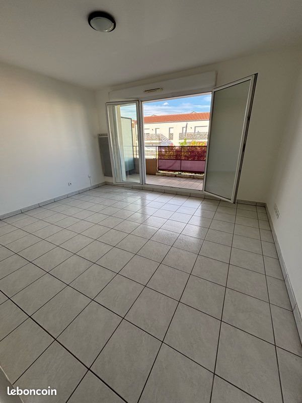 Appartement à louer, 42m², Saint-Laurent-de-Mure