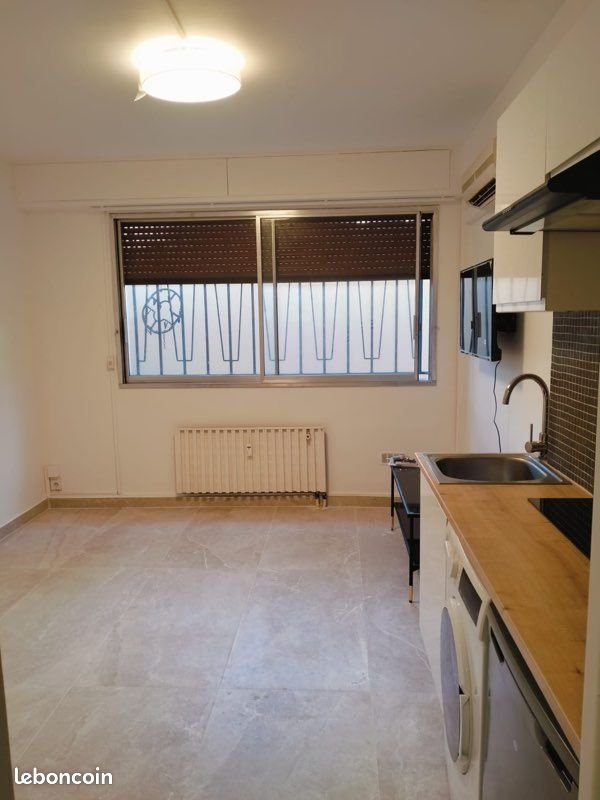 Appartement à louer, 19m², Antibes