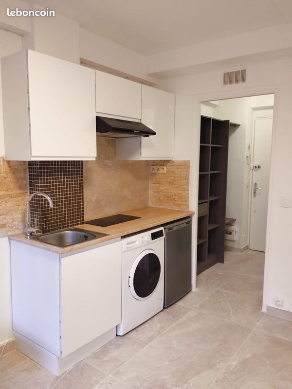 Appartement à louer, 19m², Antibes