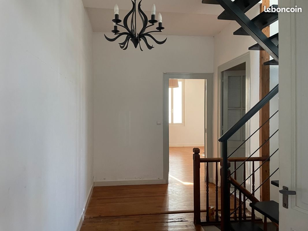 Maison à louer, 165m², Coutras