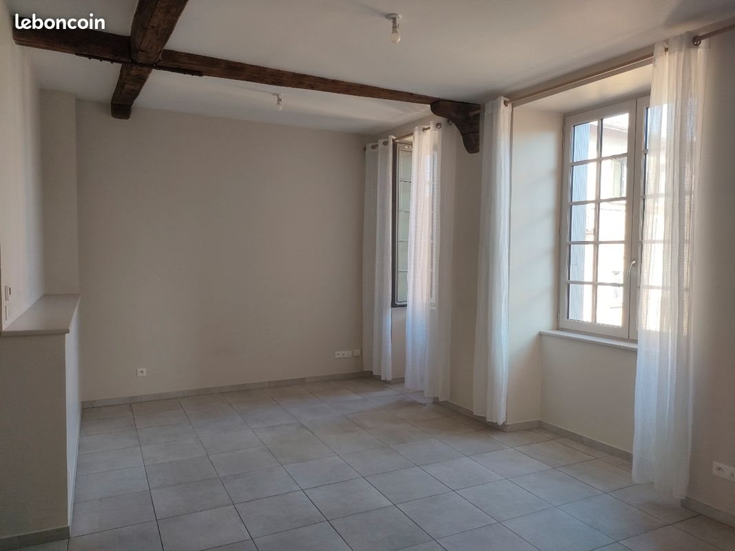 Appartement à louer, 57m², Saint-Symphorien-sur-Coise