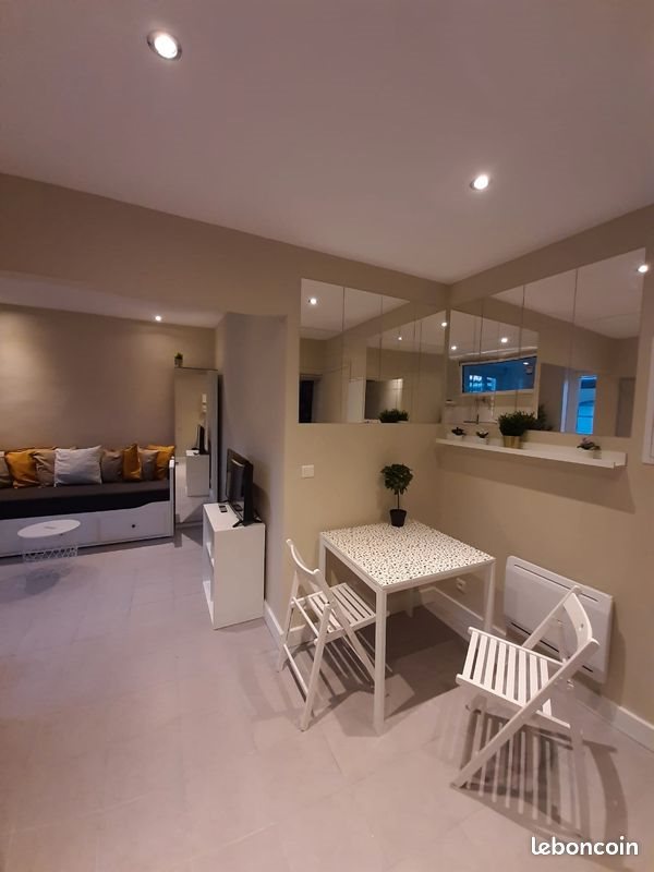 Appartement à louer, 21m², Nîmes
