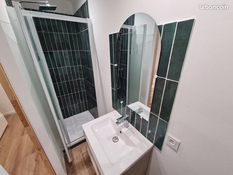 Appartement à louer, 18m², Marseille 8ème