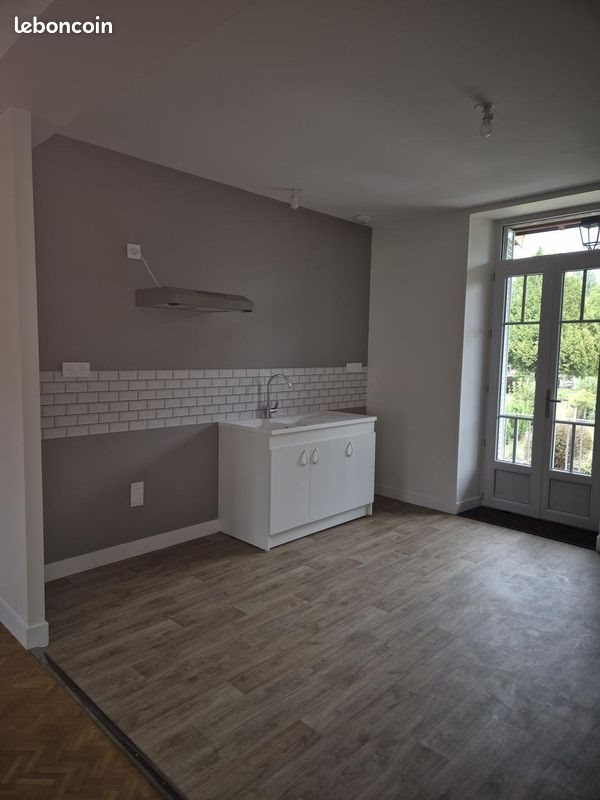 Maison à louer, 116m², Confolens