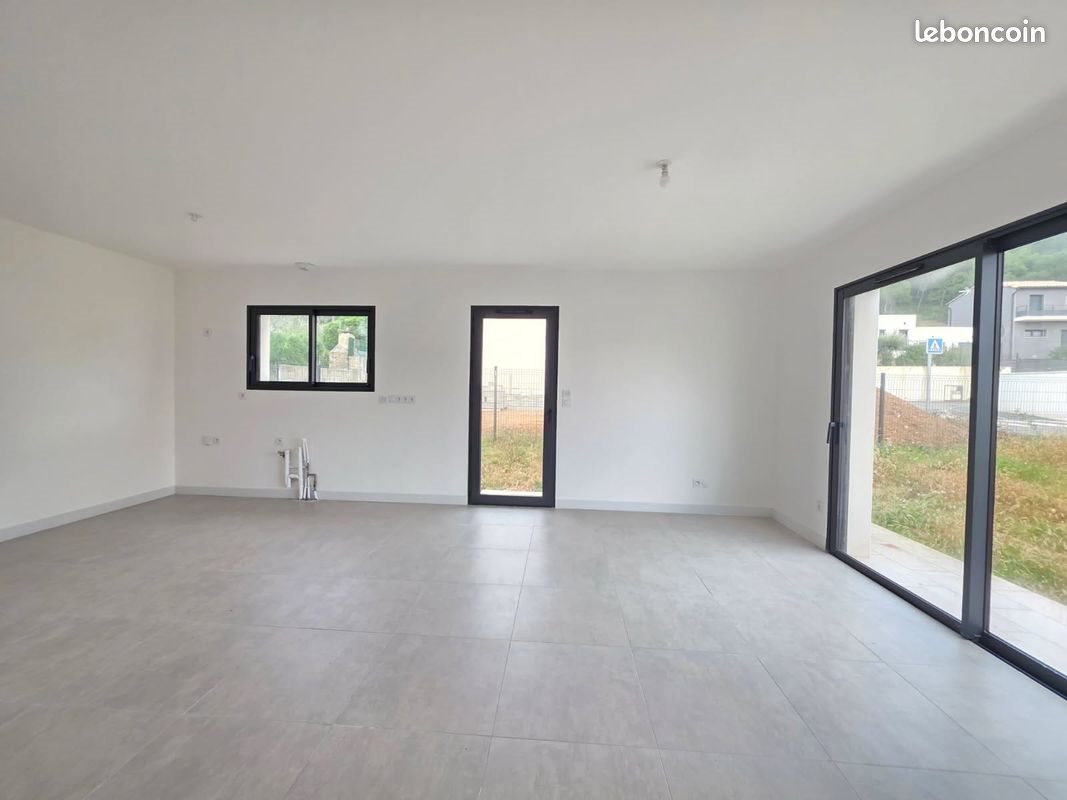 Maison à louer, 96m², Caveirac