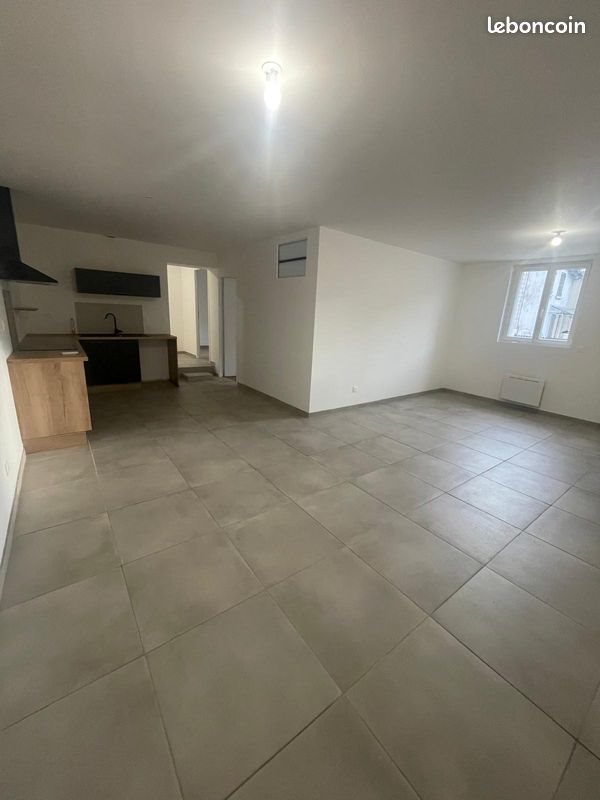 Appartement à louer, 100m², Les Eparres