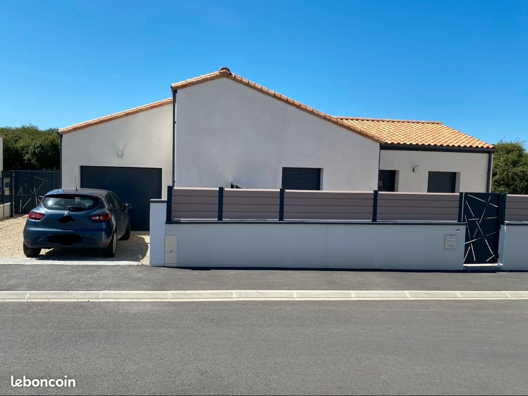 Maison à louer, 99m², Benet