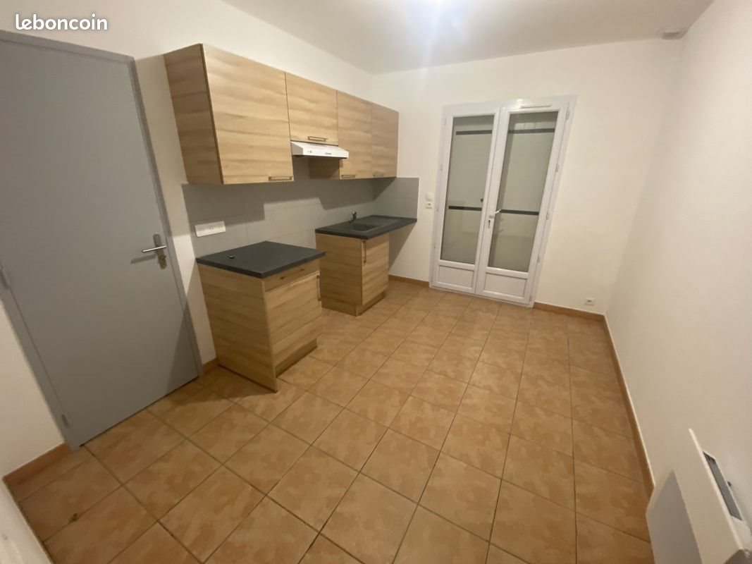 Maison à louer, 92m², Brignoles