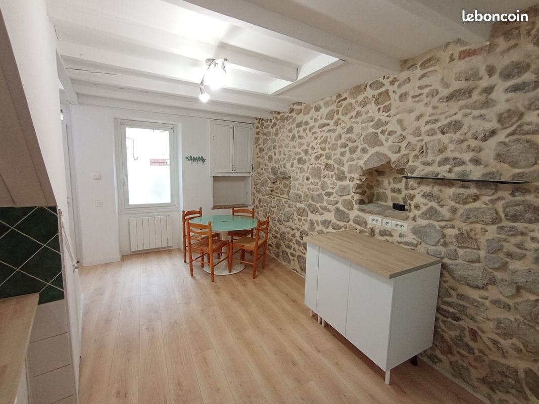 Maison à louer, 65m², Aussillon