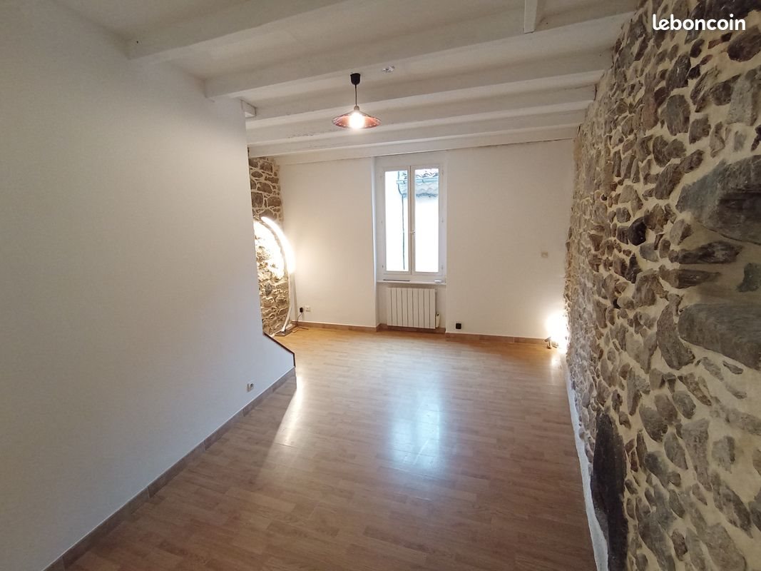 Maison à louer, 65m², Aussillon