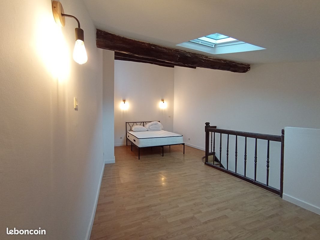 Maison à louer, 65m², Aussillon