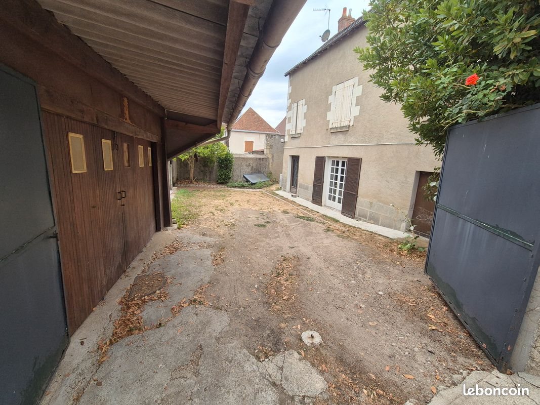 Maison à louer, 95m², Descartes