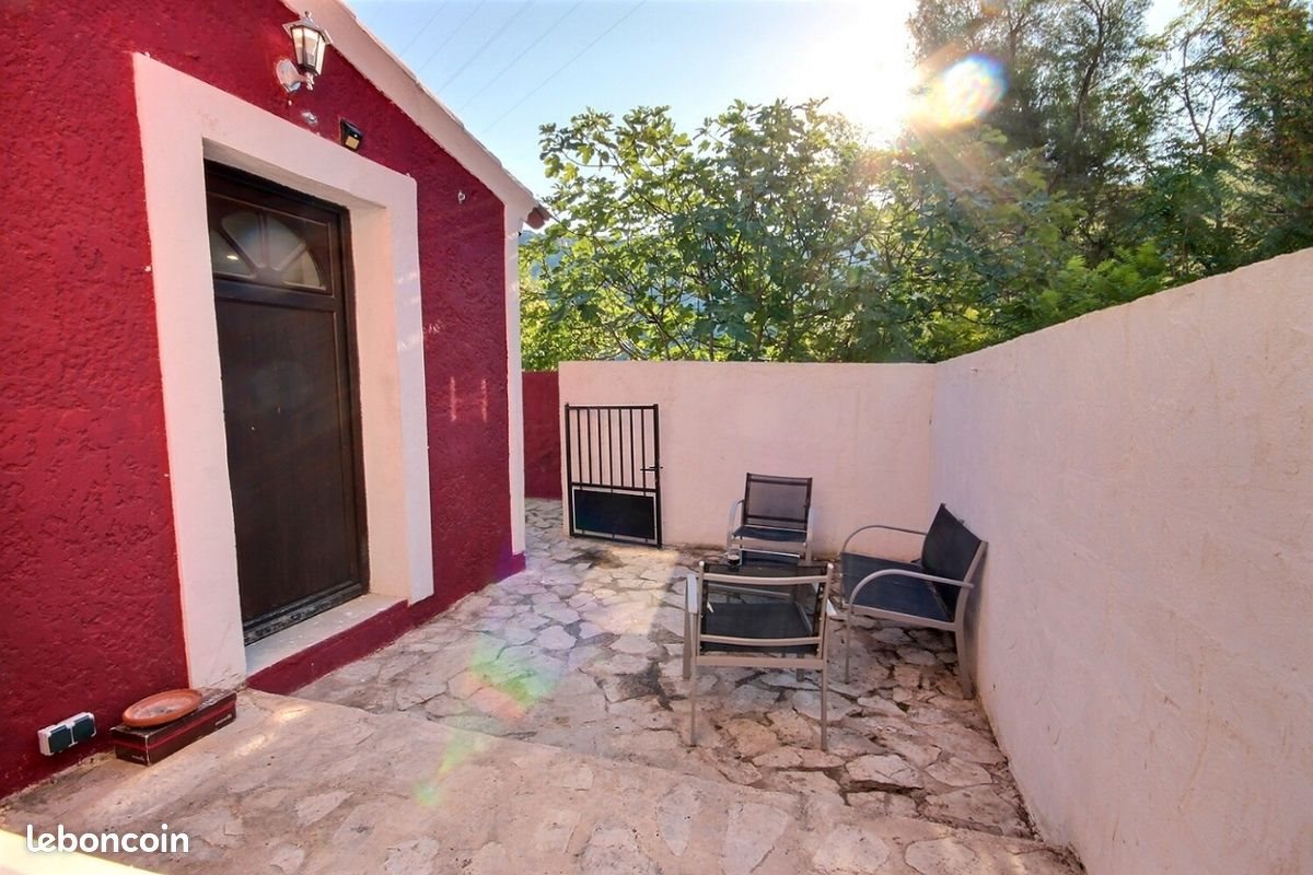 Appartement à louer, 40m², Marseille 11ème