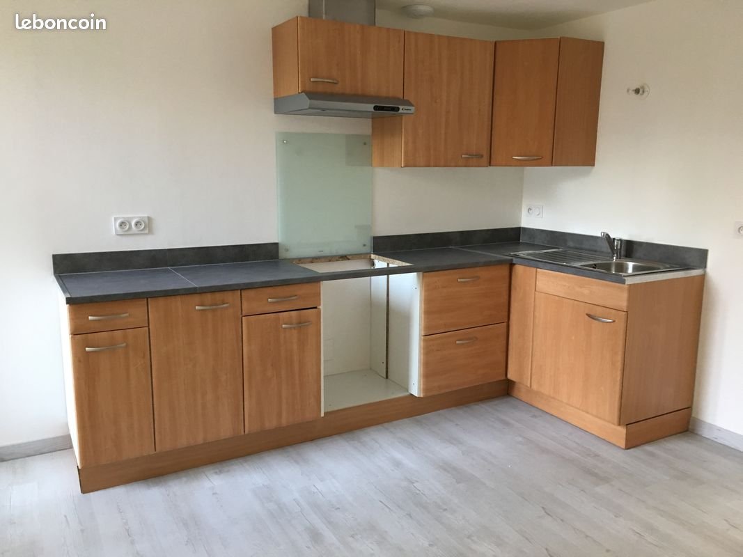 Appartement à louer, 82m², Jayat
