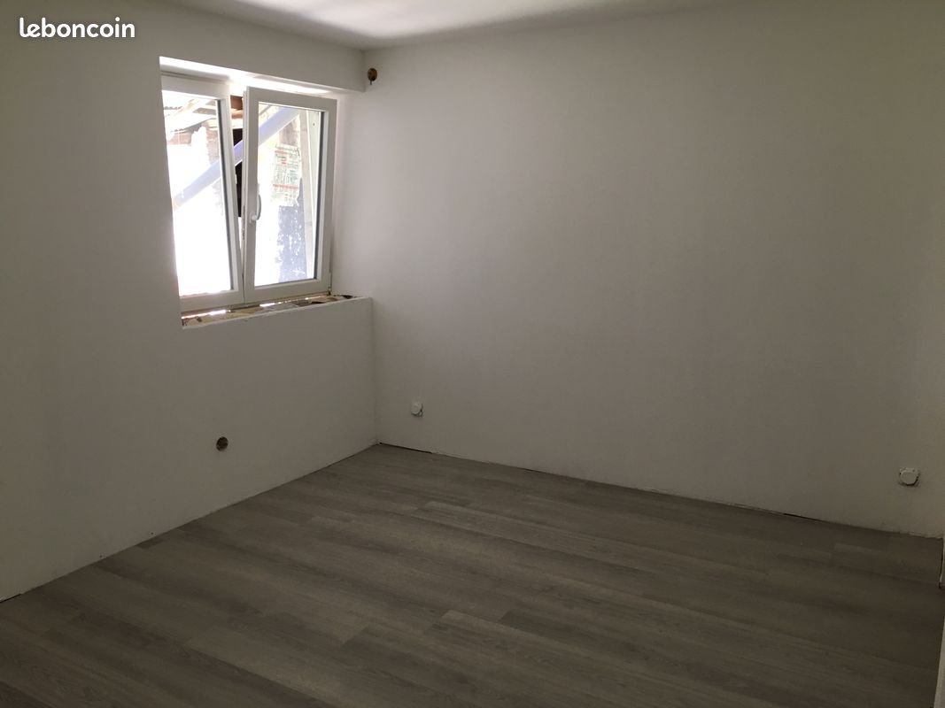 Appartement à louer, 82m², Jayat