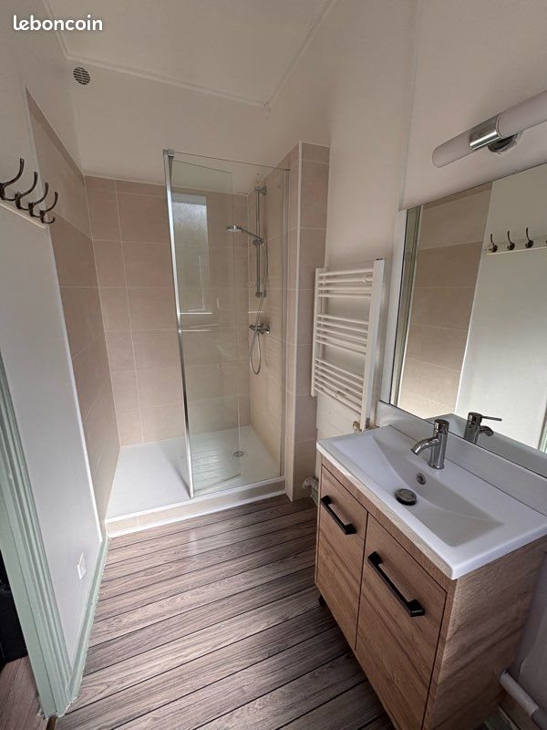 Appartement à louer, 47m², Saint-Julien-les-Villas