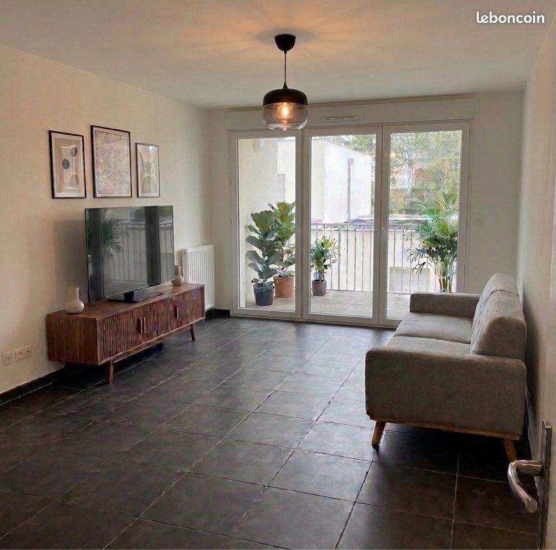 Appartement à louer, 45m², Vaulx-en-Velin