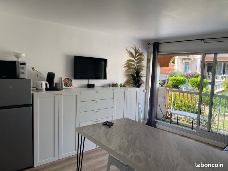 Appartement à louer, 20m², Roquebrune-sur-Argens