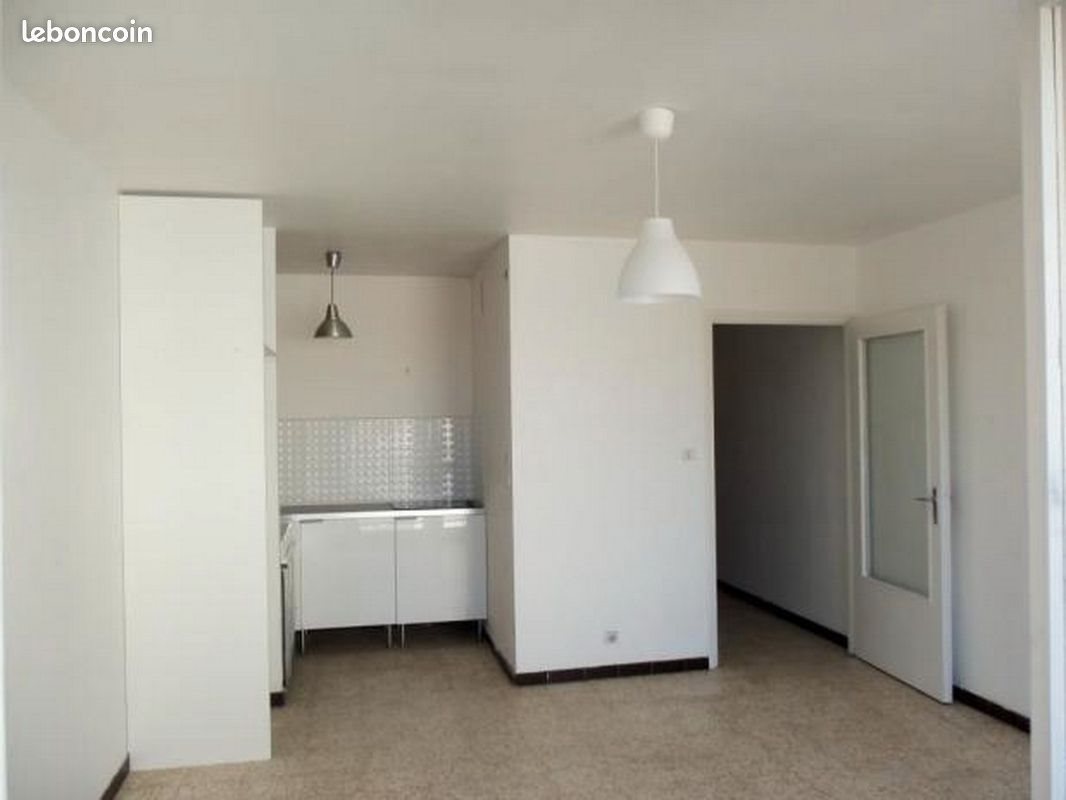 Appartement à louer, 30m², Nîmes