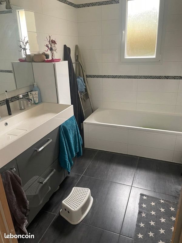 Maison à louer, 101m², Tercé