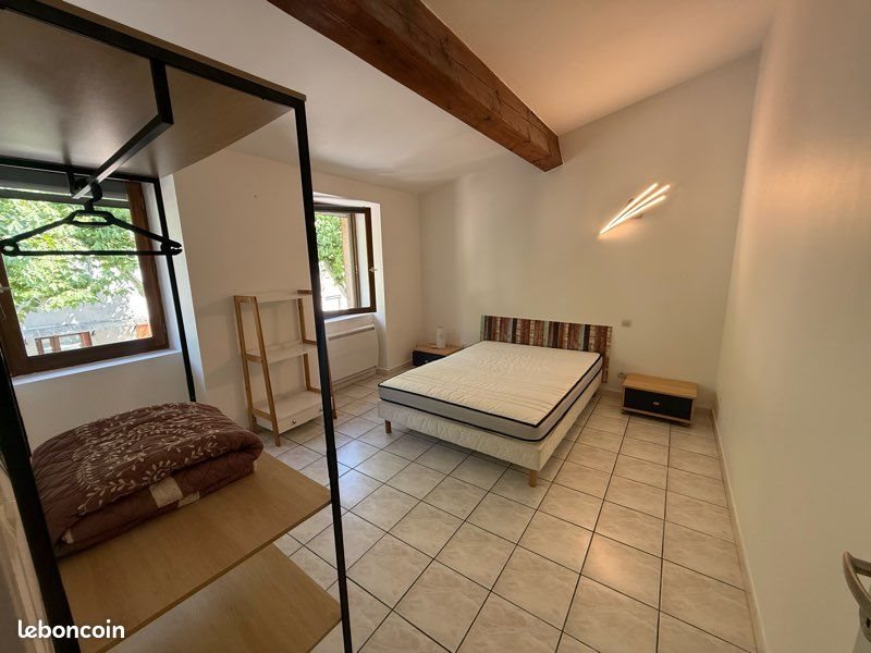 Appartement à louer, 40m², Villemoustaussou